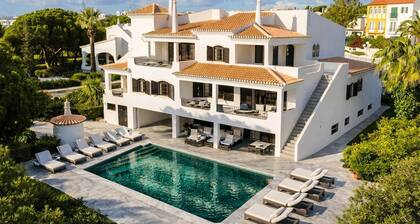 Casa Vilamoura Luxe | Luxury 9BR retreat | Walk to Marina | Vilamoura