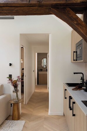 Apartment | Private kitchen - Charming Flat - AC - 2br-6p- le Marais (Paris)