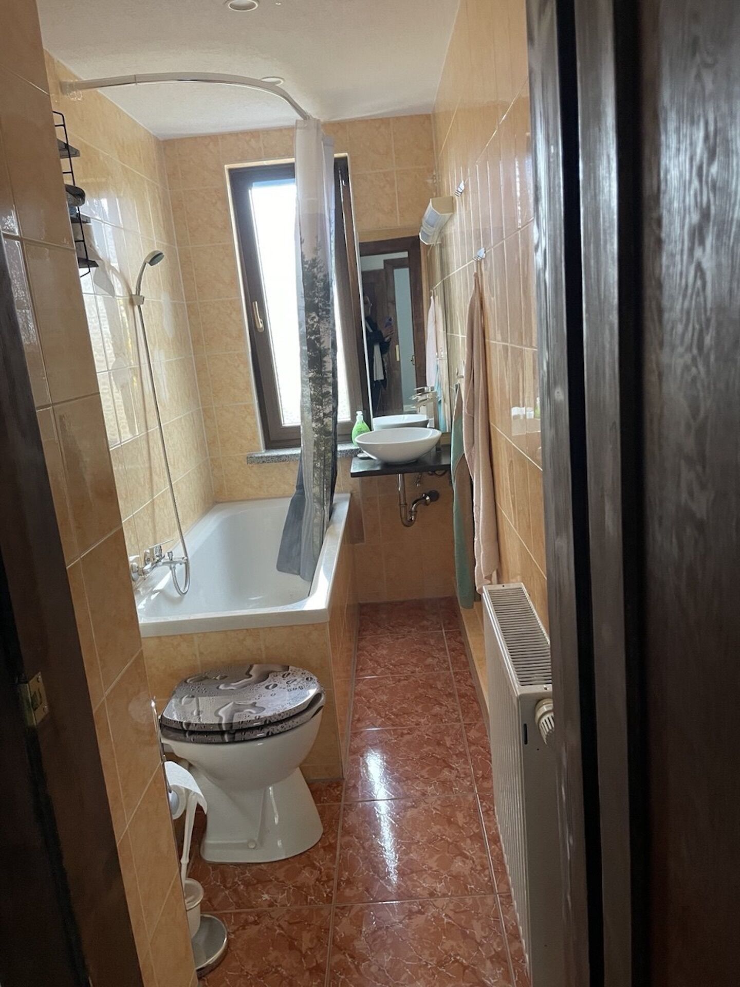 Handtücher, Seife, Toilettenpapier