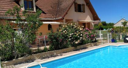 Summer rental Villa & pool Lons le Saunier