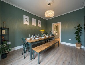 Dining - Stylish Bristol Holiday Home for 8 (Bristol)