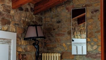 Roupas de cama premium, edredons de pluma, escrivaninha