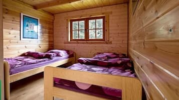 3 habitaciones, cuna de viaje, wifi gratis y ropa de cama