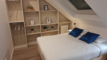 Fer et planche Ă repasser, Wi-Fi, draps fournis