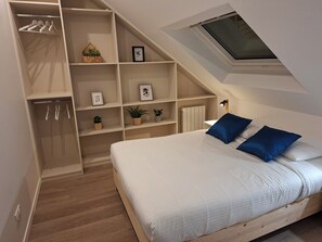 Fer et planche Ă repasser, Wi-Fi, draps fournis