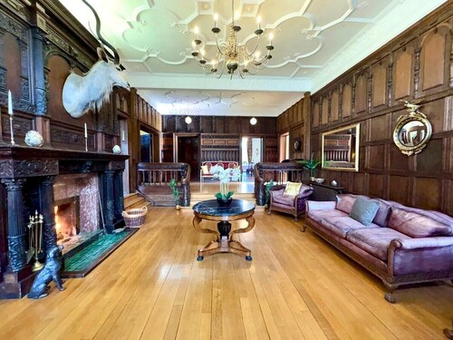 Welcome to Efford Park Manor