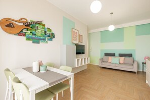 Living area - BDC - Tender 2Bdr apartment @Navigli area (Milan)