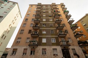 Exterior - BDC - Tender 2Bdr apartment @Navigli area (Milan)