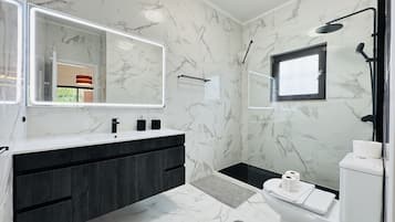 Shower, towels