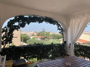Property grounds - Sa Domo de Mannoi, home just minutes from Sardinia's most beautiful beaches (Orosei)