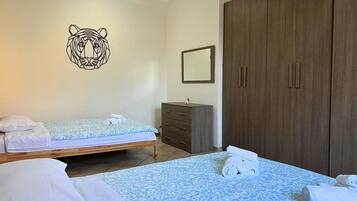 1 camera, ferro/asse da stiro, Wi-Fi, lenzuola