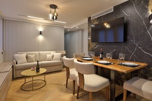 Apartment | Living room - Sublime AC Apartment Eiffel Tower Champs de Mars (Paris)