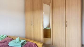 2 habitaciones, wifi y ropa de cama