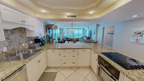 Fridge, microwave, oven, stovetop - Beachfront Balcony Shoreline Towers 2063 (Destin)