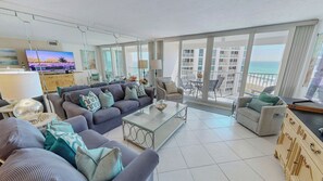 Smart TV - Beachfront Balcony Shoreline Towers 2063 (Destin)