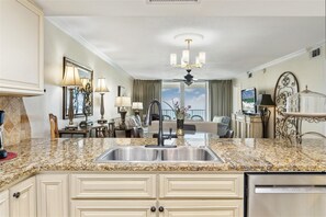 Interior - Repeat Favorite ST 2075 w/Beach service (Destin)