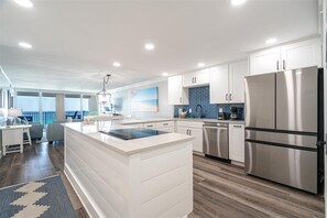 Fridge, microwave, oven, stovetop - Remodeled Gulf Front Shoreline 2104 (Destin)