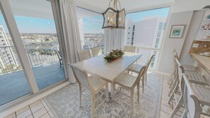 Dining - Family Favorite Shoreline Towers 2111 (Destin)