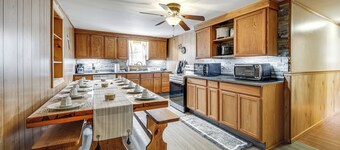 Group Getaway w/ Fire Pit: Near Susquehanna River!