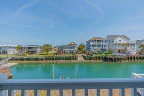 Property grounds - Loafers Lodge - Channel Home (North Myrtle Beach)