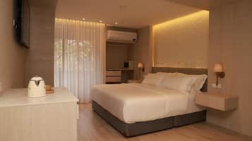 In-room safe, blackout curtains, soundproofing, free WiFi