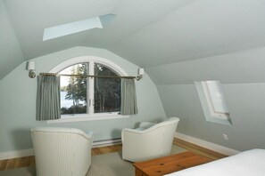 Fer et planche à repasser, accès au Wi-Fi (inclus), literie fournie