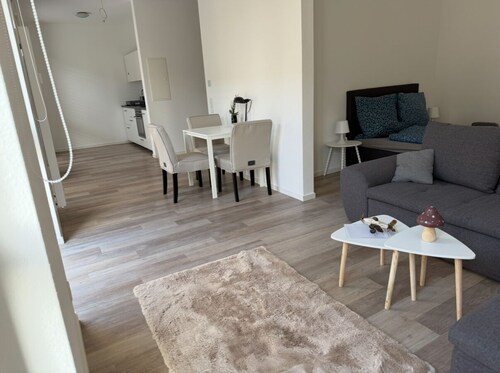 Ferienwohnung im Zentrum von Steinhagen mit Balkon