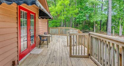 Pet-Friendly Coastal Retreat w/ Pool & Deck