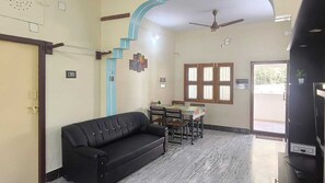 Basic Apartment, Non Smoking, Kitchen | Living area - Kumbha Nivas (Kumbakonam)