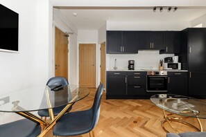 스탠다드 아파트, 시내 전망 | 다이닝