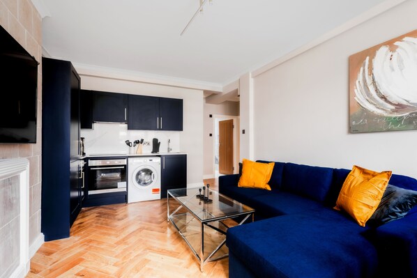 Deluxe Apartment | Lounge - Bright Apartments near Hyd Park (London)