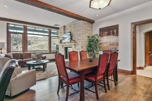 Dining - NEW! Ski-In/Ski-Out Retreat at Deer Valley 3BR (Park City)