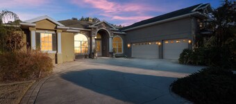 NEW! Charming 3BR Oasis Comfort, Pool & Sunshine