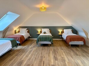 Huis | 3 slaapkamers, individueel gemeubileerd, een strijkplank/strijkijzer