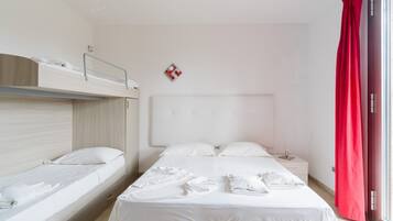 1 bedroom, WiFi, bed sheets