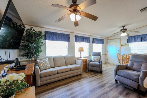 8101 Seascape Deluxe- Sleeps 8