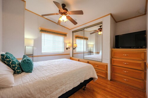 8137 Seascape- Sleeps 8