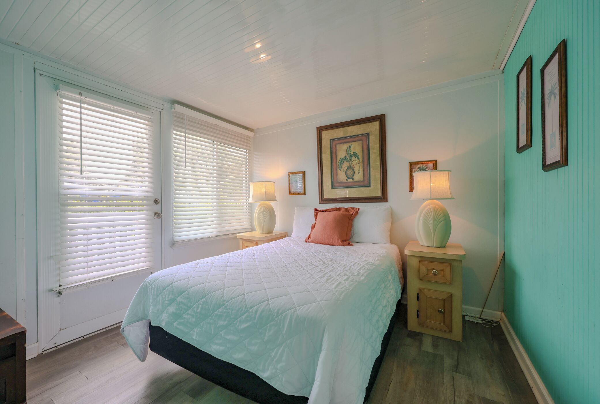 3 多间卧室、WiFi、床单