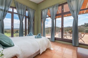 Desk, iron/ironing board, WiFi, bed sheets - Villa Empordà · BBQ · Pool · WiFi · Parking · A/A (Foixà)