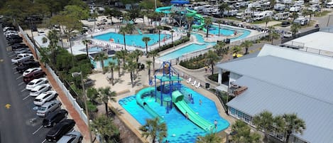 Piscine intérieure, piscine chauffée