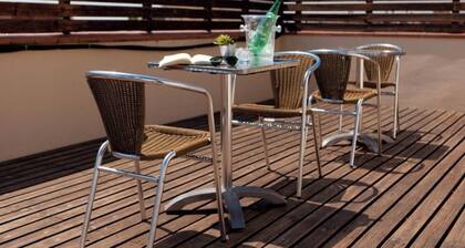 ACCOMODATION FOR MOBILE WORLD CONGRESS