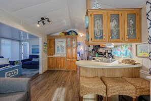 Interior - 6034 Block 3- Sleeps 6 (Myrtle Beach)