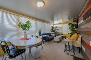Dining - 7229 Block 3- Sleeps 2 (Myrtle Beach)