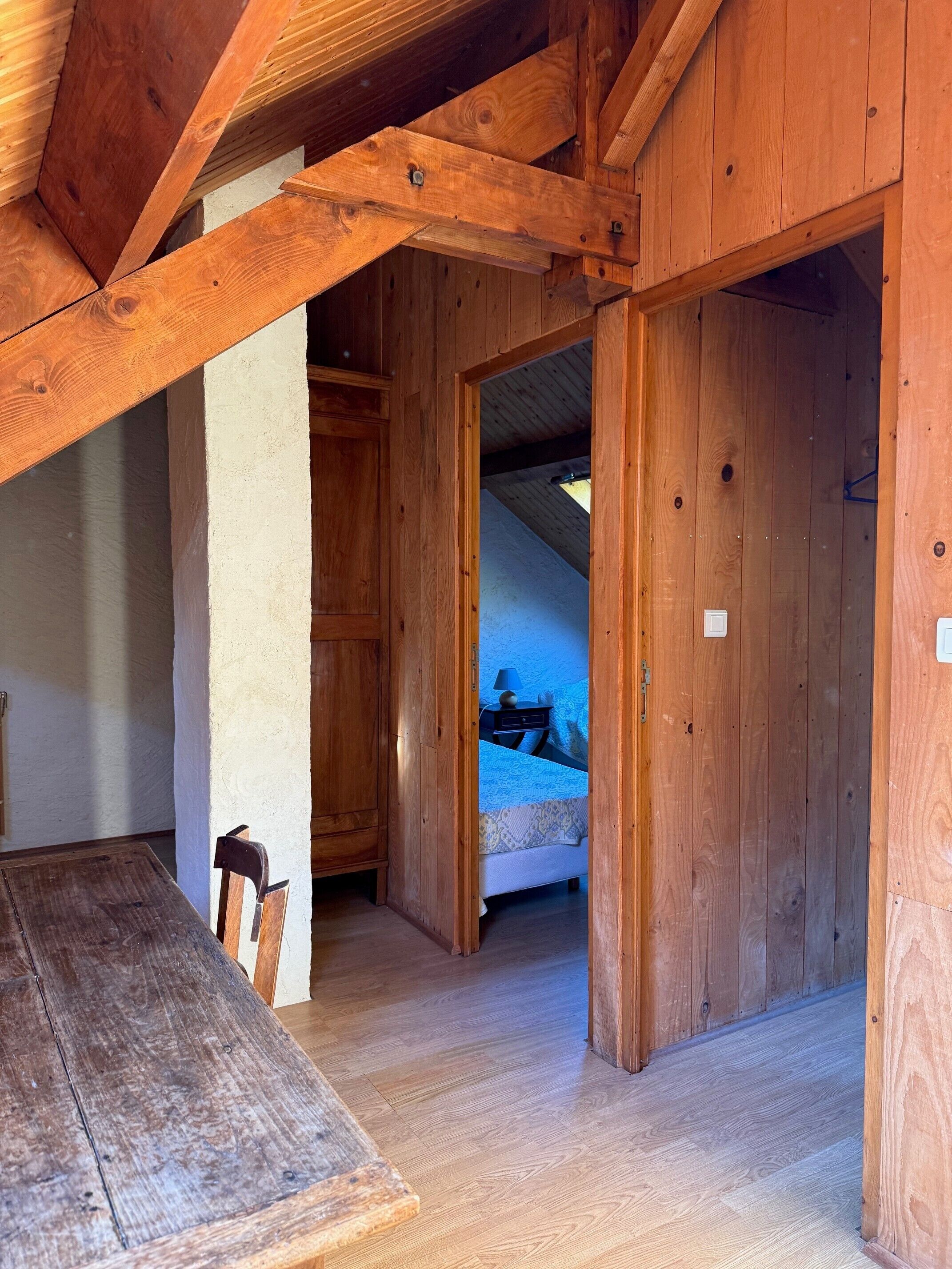 熨斗/熨衫板、Wi-Fi