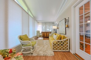 TV - 629 Lakewood Circle- Sleeps 10 (MYRTLE BEACH)