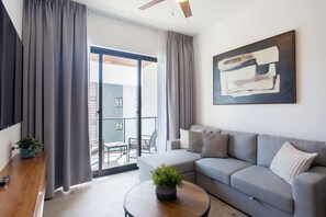 TV - Exclusive 1BR, pool, gym, and artificial beach (Punta Cana)
