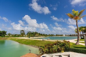 Property grounds - 1BR, exclusive, pools, gym, and artificial beach (Punta Cana)