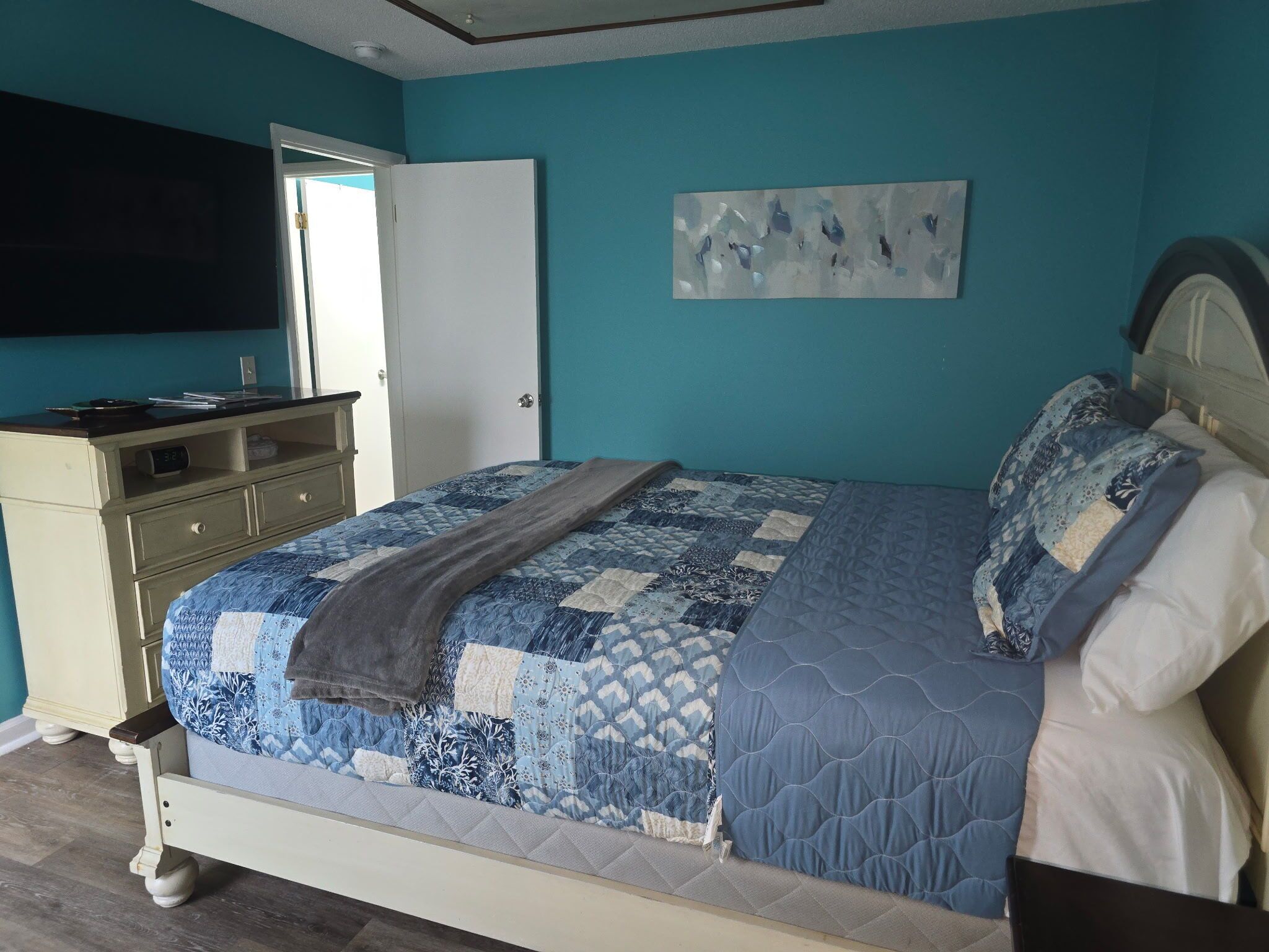 Accès à Internet, literie fournie