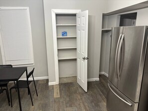 Interior - Cozy 1-bedroom studio in perfect Berwyn Heights with AC (Berwyn Heights)