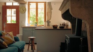 Interior - Charming country house with a Scandinavian bath outside. Dogs welcome! (Magny-Lambert)
